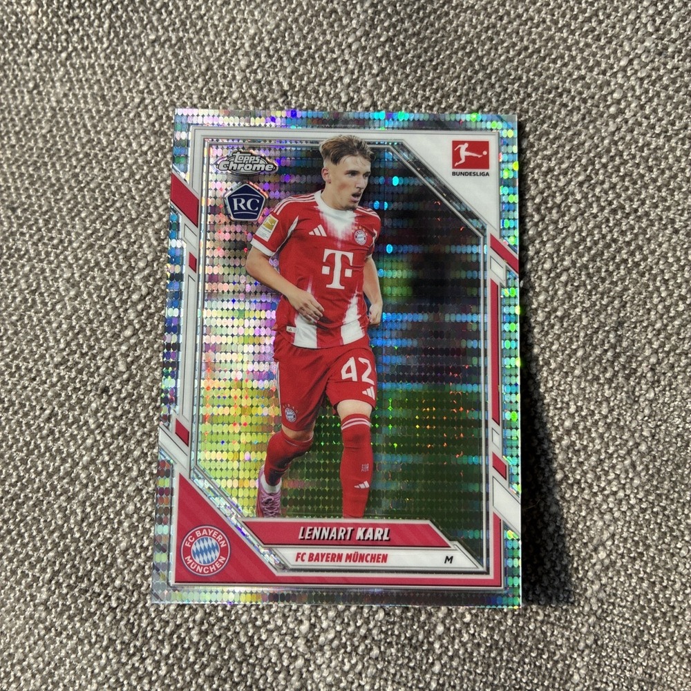 2025-26 Topps Chrome bundesliga soccer pulsar refractor-RC Lennart Karl
